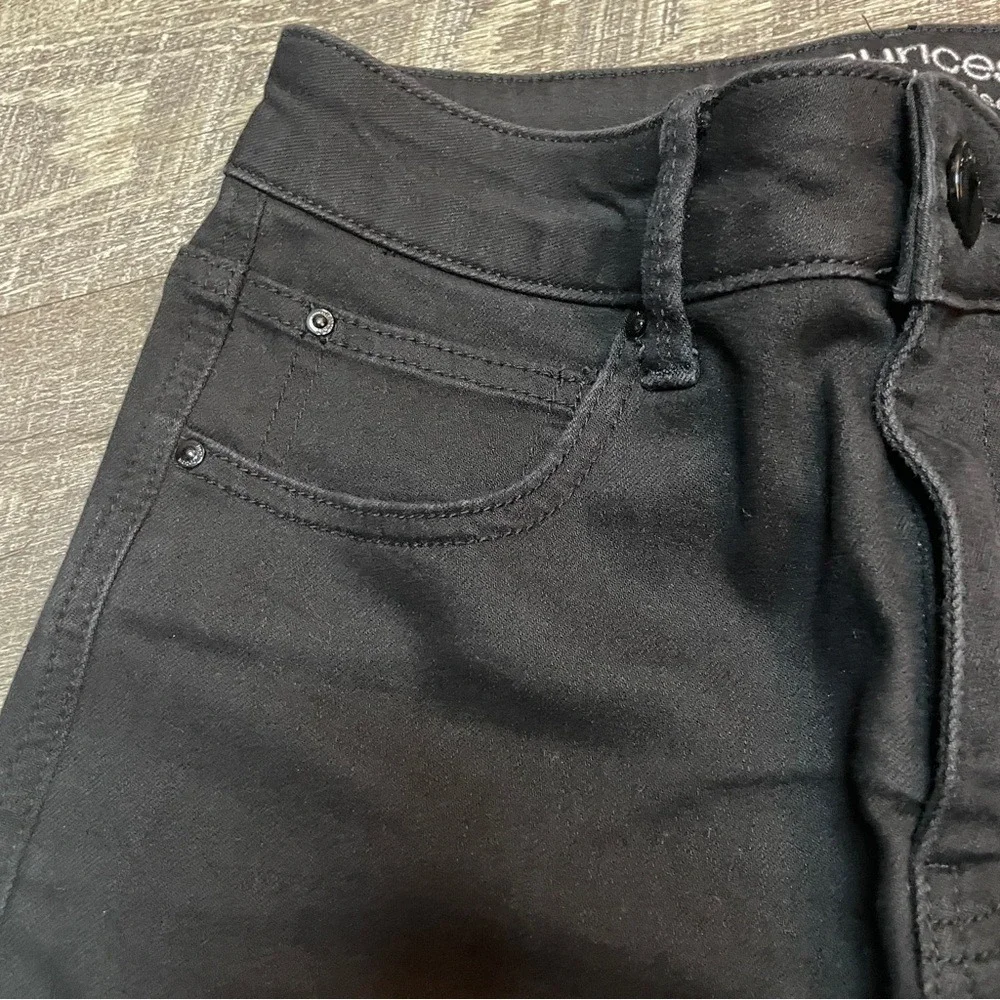 Maurices Everflex High‎ Rise Flare Jeans Black Wash Womens Size 4 Long